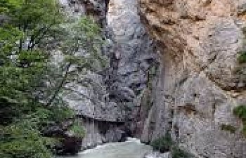 Travels through Farynshire: Dameg Square