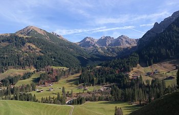 Travels through Farynshire: Hen Ffydd