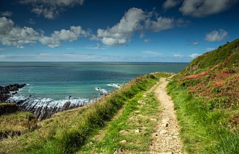Travels through Farynshire: the Coastal Path