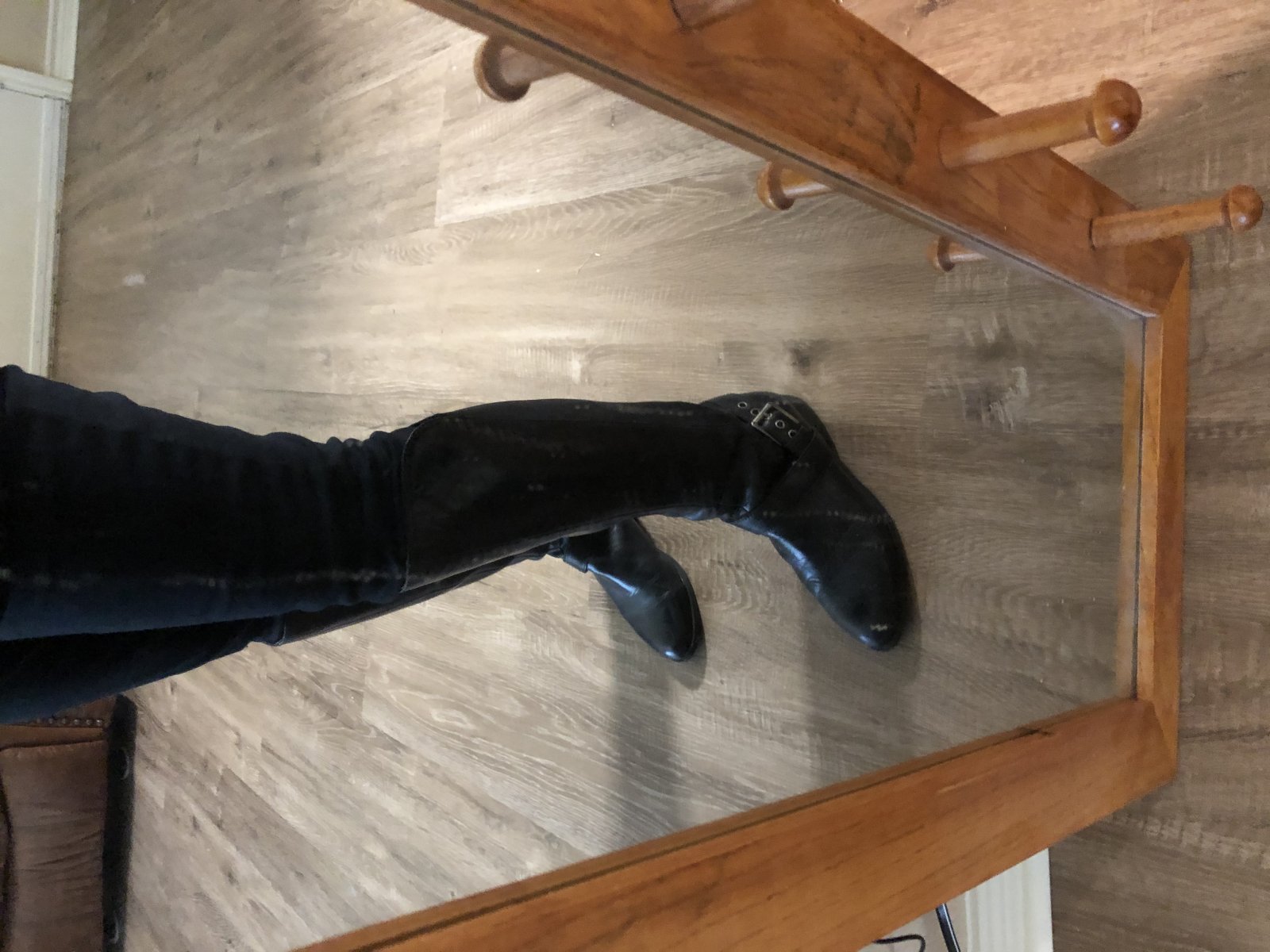 39C6B202-2993-4EFF-B035-50CFFC14AE50